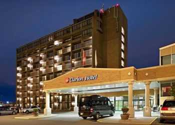 Clarion Hotel Departure Point in Calgary Tour